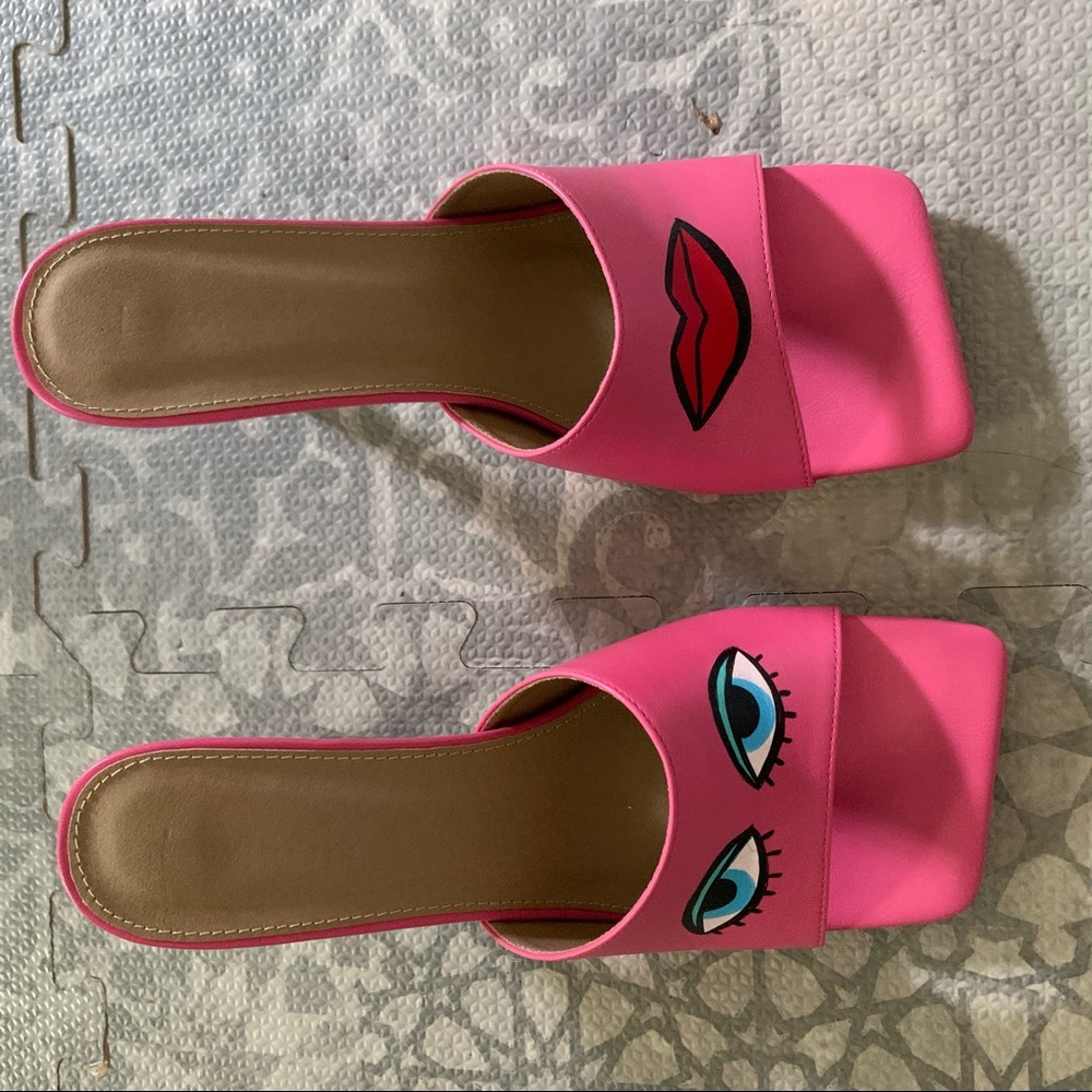 New hand painted pink sandals